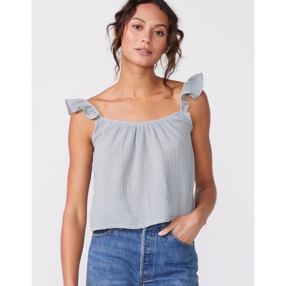 Monrow Tops - MONROW ruffle tank TOP